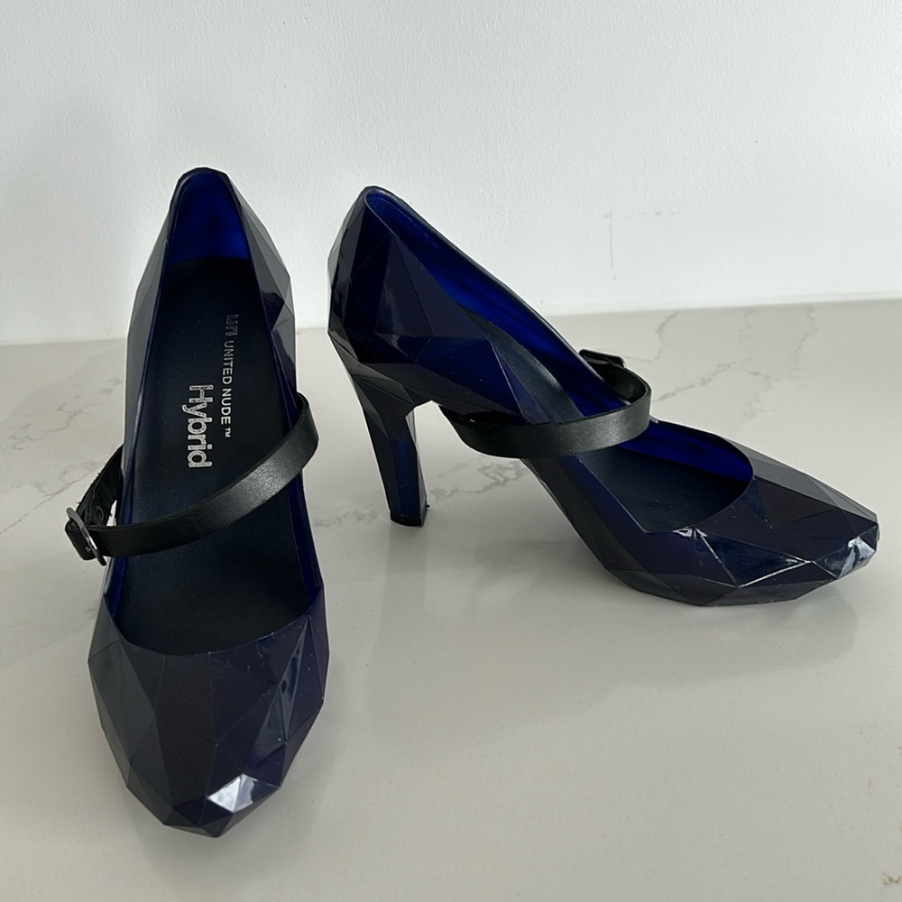 Geometric translucent shoes